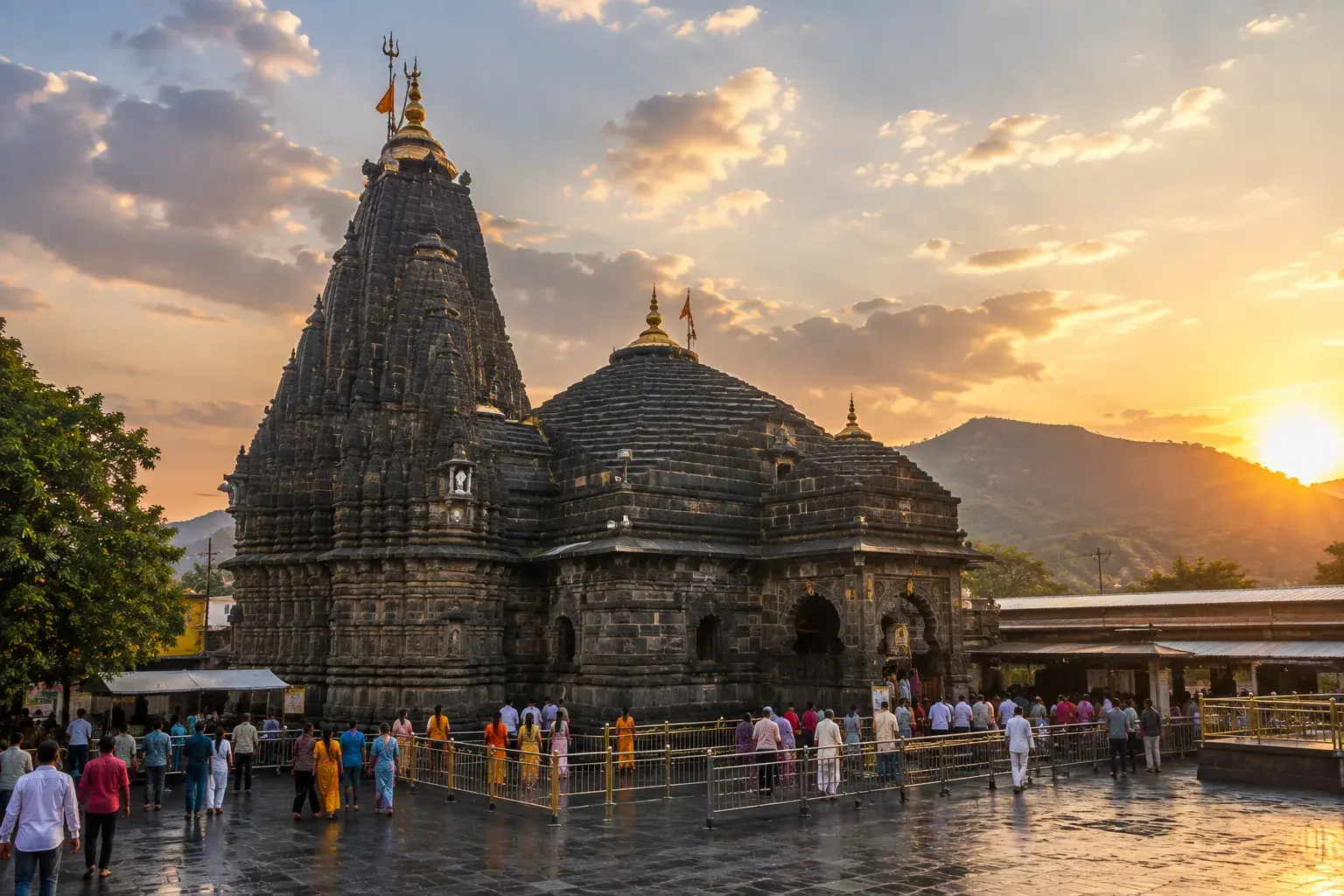 Mumbai to Trimbakeshwar Jyotirlinga cab trip with RadhaRide Travels